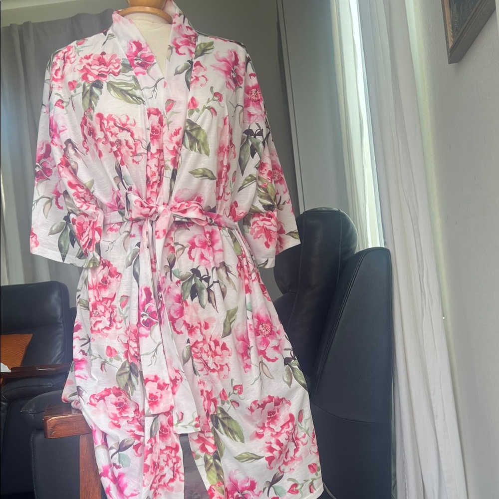 Show Me Your MuMu Floral Robe - Pink one size